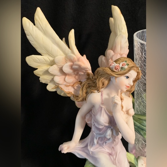 Ok Lighting - Crackle Glass Flower Vase With Angel / Fairy Statue - Picture 6 of 14